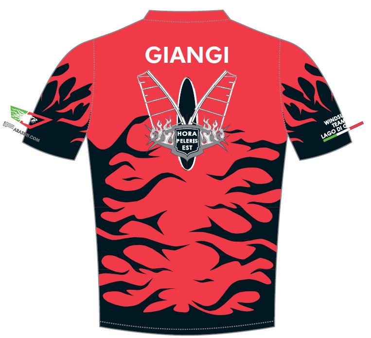 Lycra rossa iParassiti col nome sulla schiena