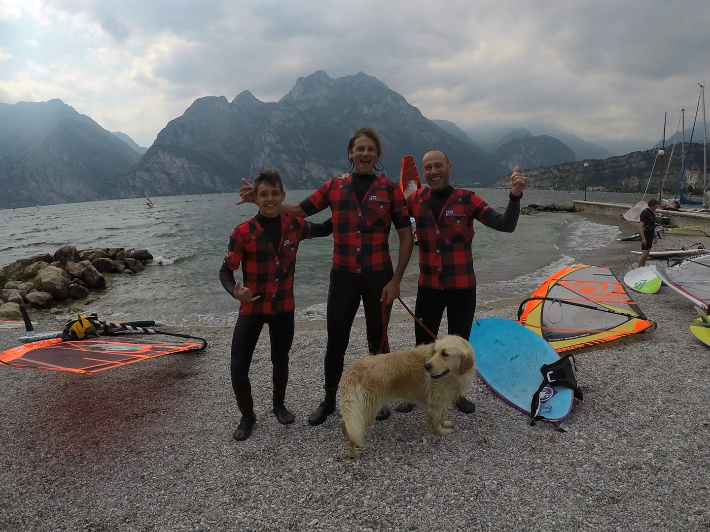 Parassiti in lycra sulla riva del Garda